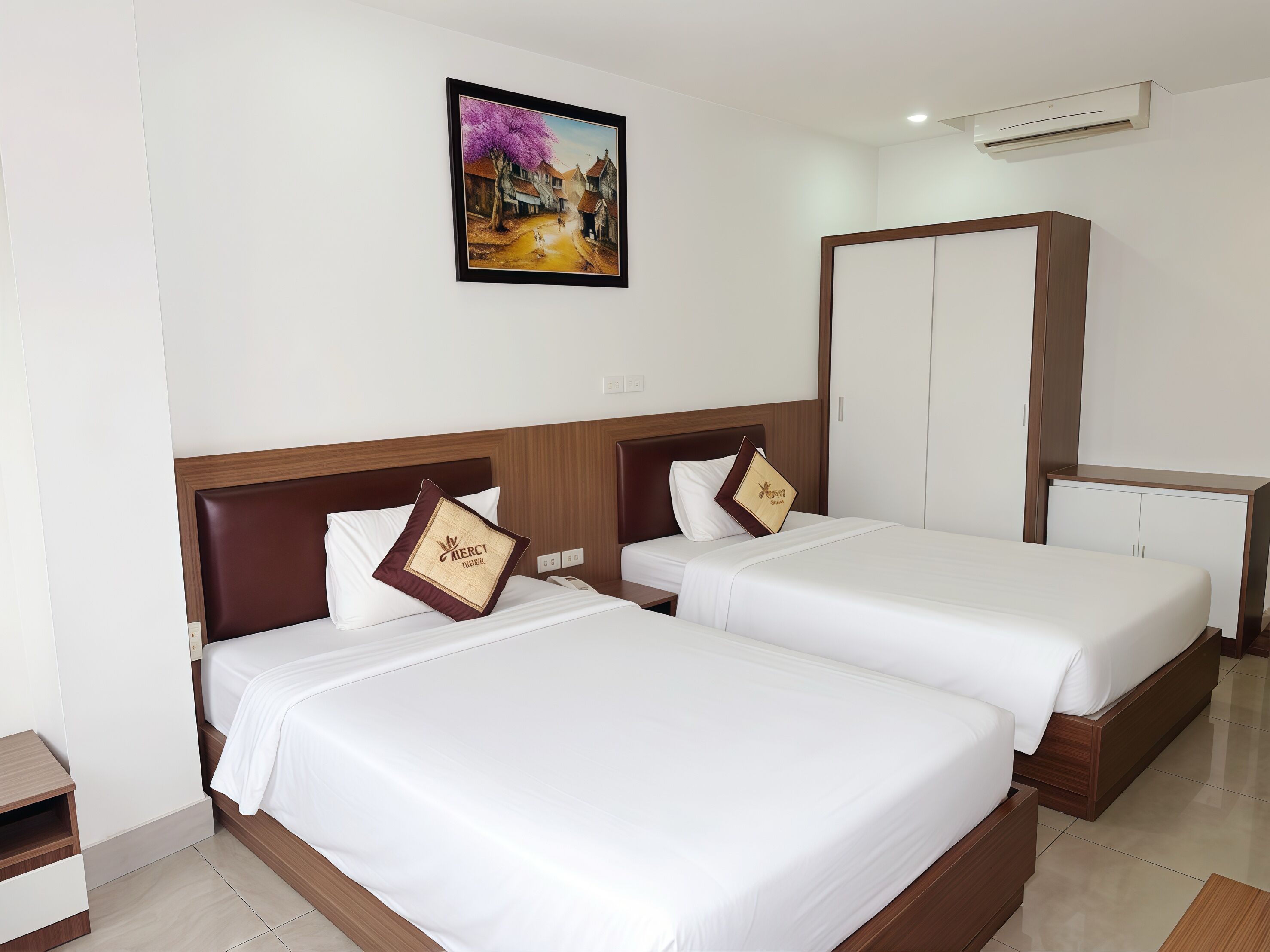 Photo - Mercy Hotel