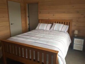 4 bedrooms, free WiFi