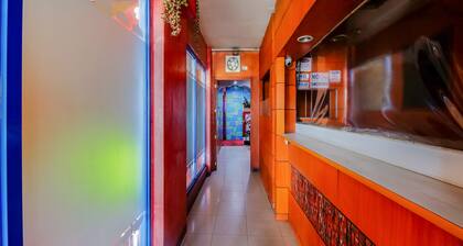 OYO 861 Rosas Travellers Inn