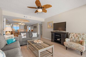 Smart TV, DVD player