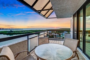 Unclassified image, 2 of 49, button