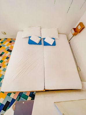Quarto casal standard | Wi-Fi, roupa de cama
