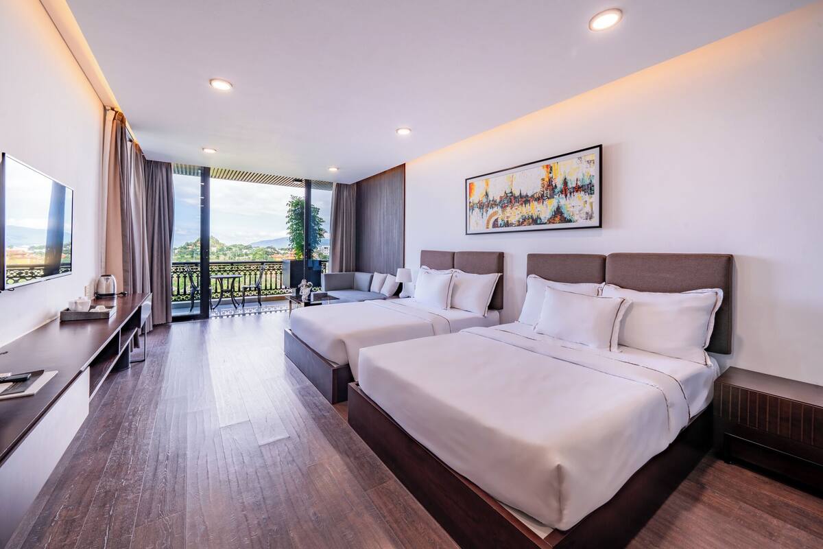 Studio, 2 Double Beds, Balcony | Premium bedding, minibar, blackout drapes, soundproofing