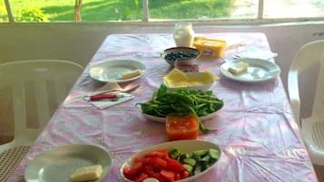 Breakfast meal