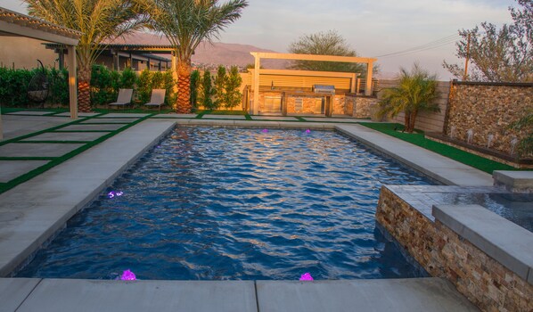 Outdoor pool, a heated pool