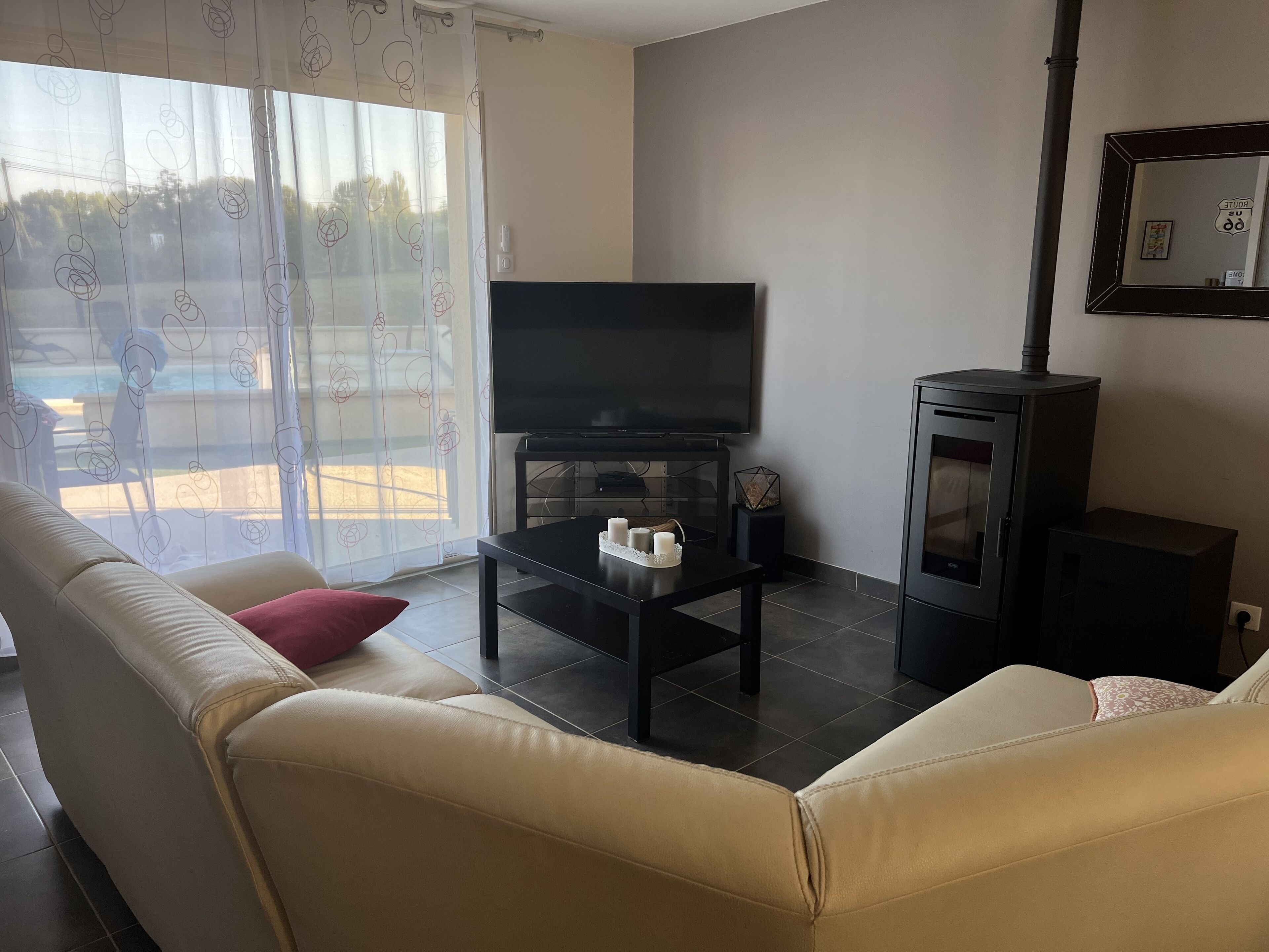 TV connectée, livres, imprimantes