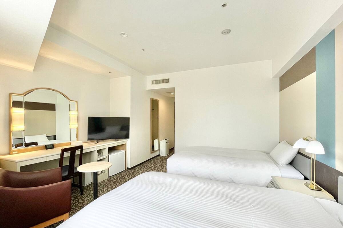 ผ้านวมขนเป็ด, ผ้าม่านกันแสง, Wi-Fi ฟรี, ผ้าปูที่นอน