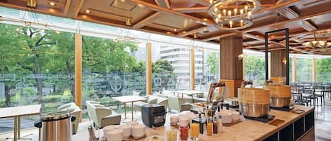 Frukostbuffé varje dag (JPY 1540 per person)