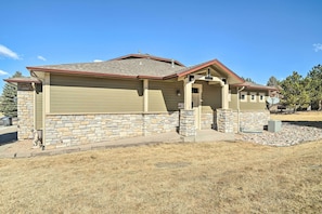 Exterior - 10 Mi to Dtwn: Colorado Springs Townhome (Colorado Springs)