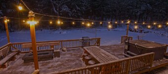 Dream Stratton Forest Cabin w/Hot Tub & Fast WiFi