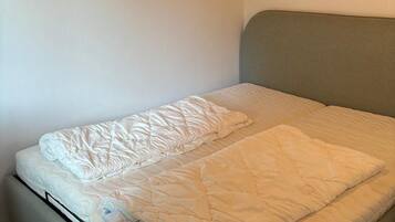 3 bedrooms, travel cot, free WiFi