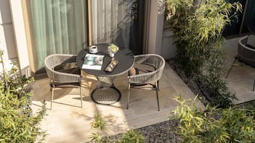Deluxe Double Room (Garden) | Terrace/patio