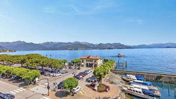 Family Penthouse, Multiple Bedrooms, Beachside (Rooftop On Stresa Lake View) | Exterior