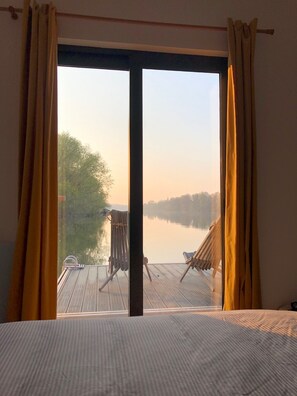 2 Schlafzimmer, Bügeleisen/Bügelbrett, Reisekinderbett, Bettwäsche