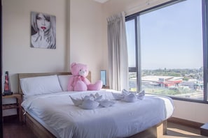 Room, 1 Bedroom, Accessible, Balcony | 1 bedroom, WiFi