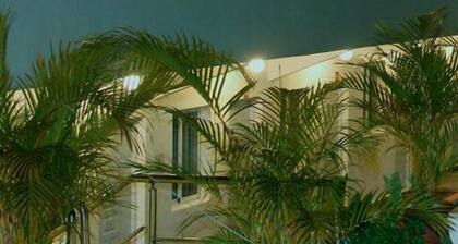 Room 3 Comfortable in Hotel Paraiso Plc