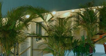 Economic and Safe Room in Hotel Paraiso