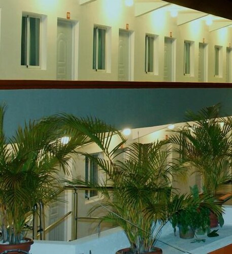 Hotel Paraiso Budget Accommodation