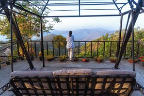 Sundeck - Tree of Life Junoon in The Hills (Kosiyakutoli)