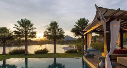 Dasiri Lakefront Villa Premium