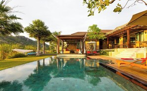 Vila, 3 quartos, acessível, piscina particular | Piscina | Piscina externa
