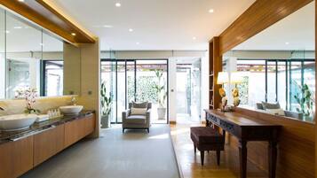 Vila, 3 kamar tidur, akses difabel, kolam renang pribadi | Kamar mandi