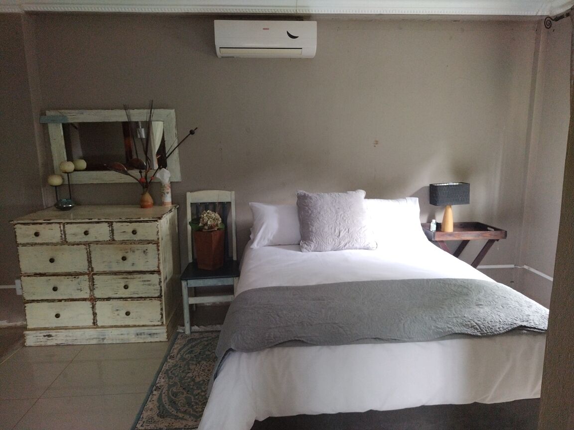 3 Schlafzimmer, Schreibtisch, Bügeleisen/Bügelbrett, Reisekinderbett