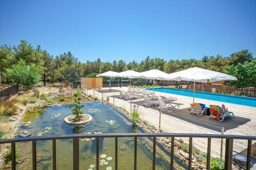 Excellent Park View Room With Breakfast Included