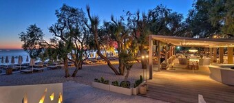 Brand new Brilliant Apartment at Athenian Riviera