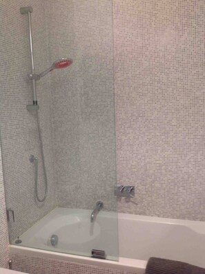 Condo, 2 Bedrooms, Accessible, Balcony | Bathroom - Casa Luce in Perugia (Perugia)