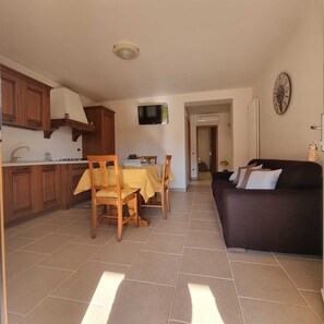 Villa, 2 habitaciones, patio, vistas al jardín | Interior