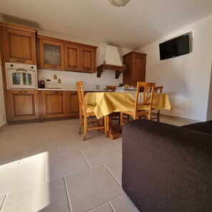 Villa, 2 Bedrooms, Patio, Garden View | Interior - Villa With Pool - Wanderlust (San Pietro di Feletto)