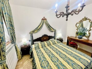 10 bedrooms, WiFi