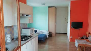 Studio, plusieurs chambres, balcon | Intérieur