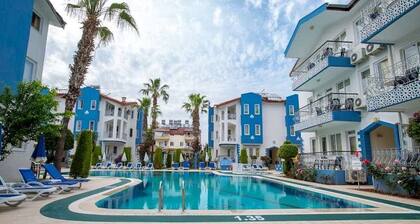 Popular 2 bed Apart Home in Central Side With Many on Site Amenities Facilities