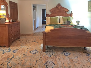 1 bedroom, travel cot, bed sheets - ext Stay, the Design Apt, Sanctuary of the Swan Wellness Hotel Swan Rescue (Birdsboro)