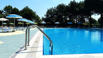 Appartement, 2 chambres, balcon | Piscine