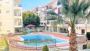 Leilighet, 3 soverom, balkong | Basseng