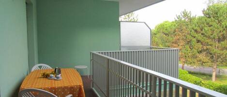 Lägenhet - 2 sovrum - balkong | Balkong