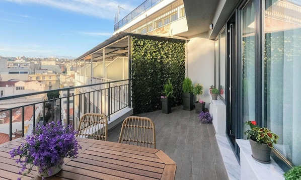 Apartment, 2 Bedrooms, Accessible, Balcony | Balcony - Luxury 80m2 Apartment With Balkony Downtown (Thessaloniki)