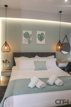 Apartment, 2 Bedrooms, Accessible, Balcony | 3 bedrooms - Luxury 80m2 Apartment With Balkony Downtown (Thessaloniki)