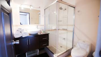 Apartment, 2 Bedrooms | Bathroom