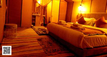 Room in Guest Room - Luxury Desert Camp in Merzouga
