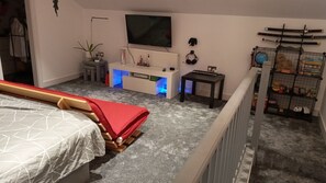 5 bedrooms, WiFi