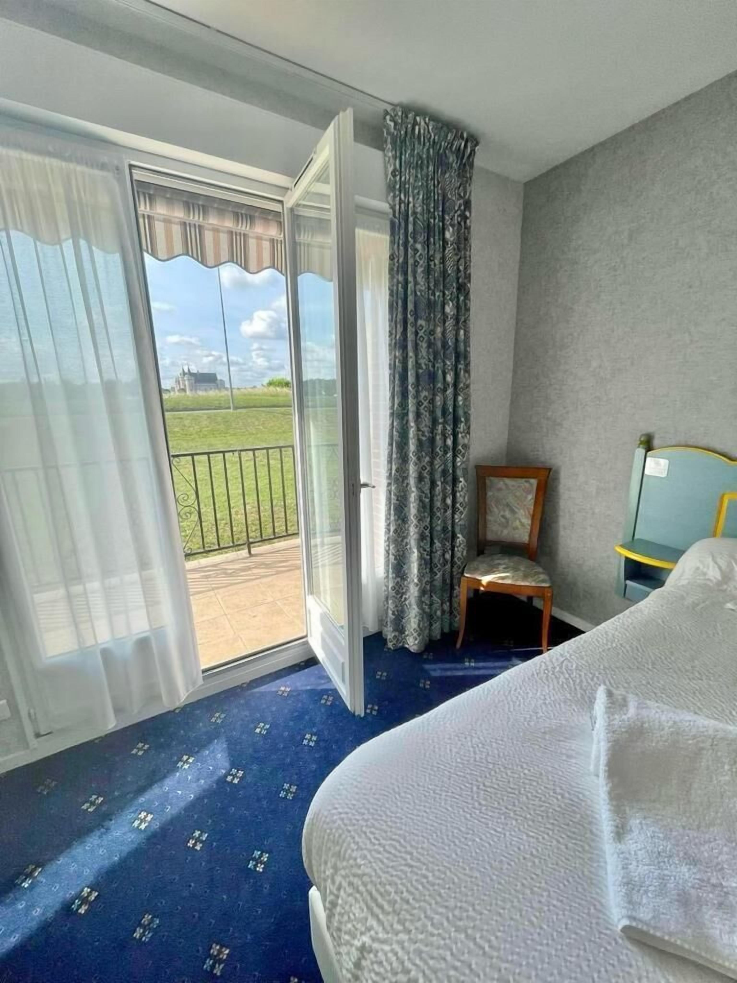 deluxe room | 1 bedroom, premium bedding, desk, laptop workspace