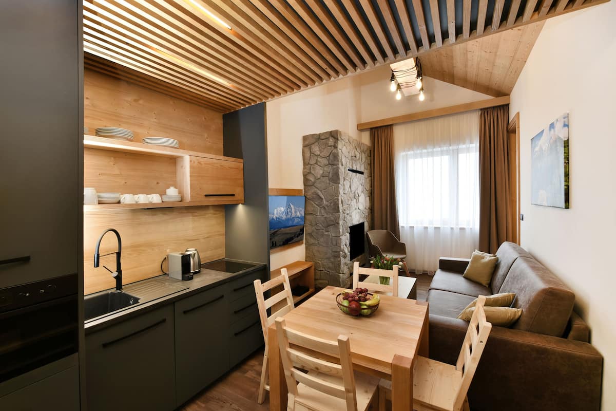 Junior Apartment | 1 bedroom, free WiFi, bed sheets