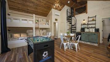 5 habitaciones, wifi gratis y ropa de cama