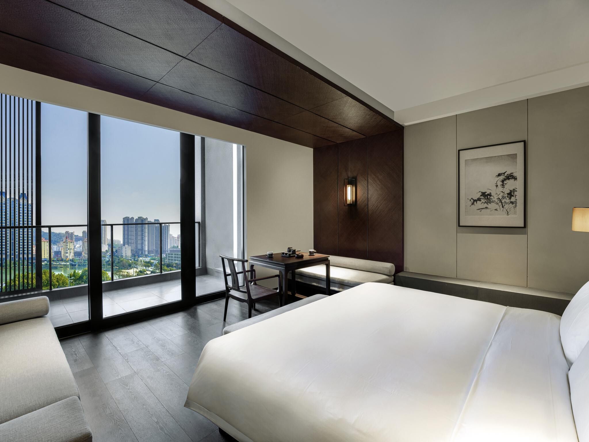 Superior Room, 1 King Bed, Lakeside