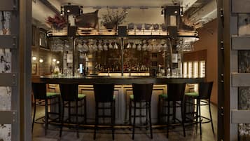 Bar (in der Unterkunft)