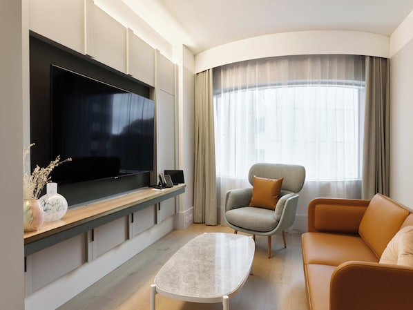 Deluxe Suite (Luxury) | Minibar, in-room safe, desk, blackout drapes - The Porter House Hotel Sydney - MGallery (Sydney)